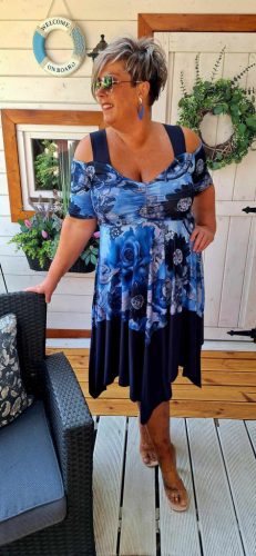 Fashion by Nono Meggi ruha, kék-mintás 4XL méretben