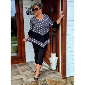   Fashion by Nono Viktória felső, fekete-fehér pöttyös 5XL méretben