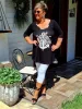 Fashion by Nono Elli felső, fekete-mintás 3XL méretben Előrendelhető, érkezése 05.11.