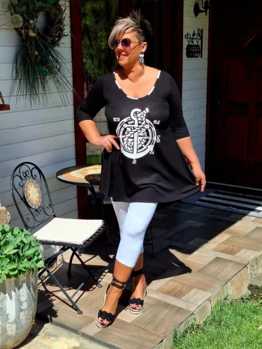 Fashion by Nono Elli felső, fekete-mintás XL méretben Előrendelhető, érkezése 05.11.