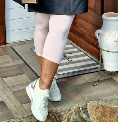 Fashion by Nono 3/4-es leggings, púder 5XL méretben