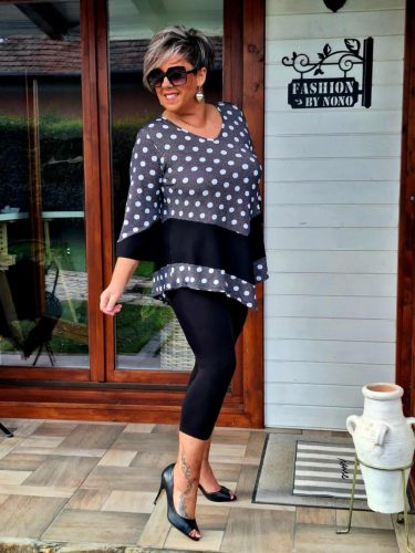 Fashion by Nono Viktória felső, fekete-fehér pöttyös 2XL méretben