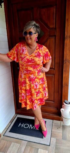 Fashion by Nono Dézi ruha, színes 4XL méretben