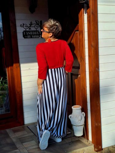  Fashion by Nono Flowers maxiruha, piros fehér-sötétkék csíkos 4XL méretben