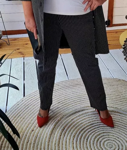 Fashion by Nono Dolly nadrág, fekete-fehér csíkos 4XL méretben