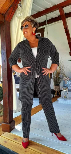 Fashion by Nono Dolly nadrág, fekete-fehér csíkos 4XL méretben