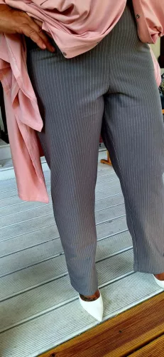 Fashion by Nono Heidi nadrág, szürke-fehér csíkos XL méretben