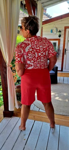 Fashion by Nono Shortos overál, piros-mintás 3XL méretben